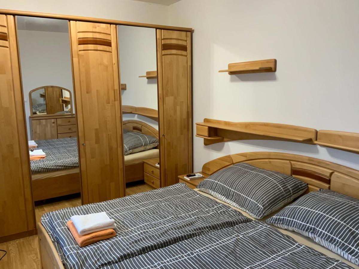 Apartman Na Vyhlidce Apartman Karlovy Vary Kültér fotó